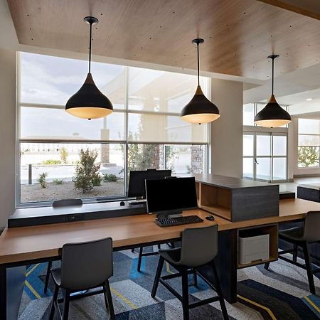 Hyatt House Carlsbad Hotel Exterior photo
