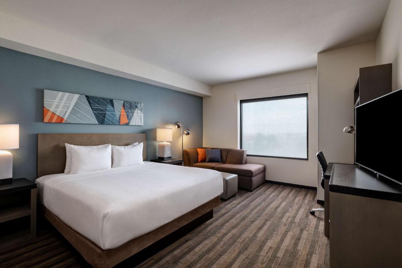 Hyatt House Carlsbad Hotel Exterior photo