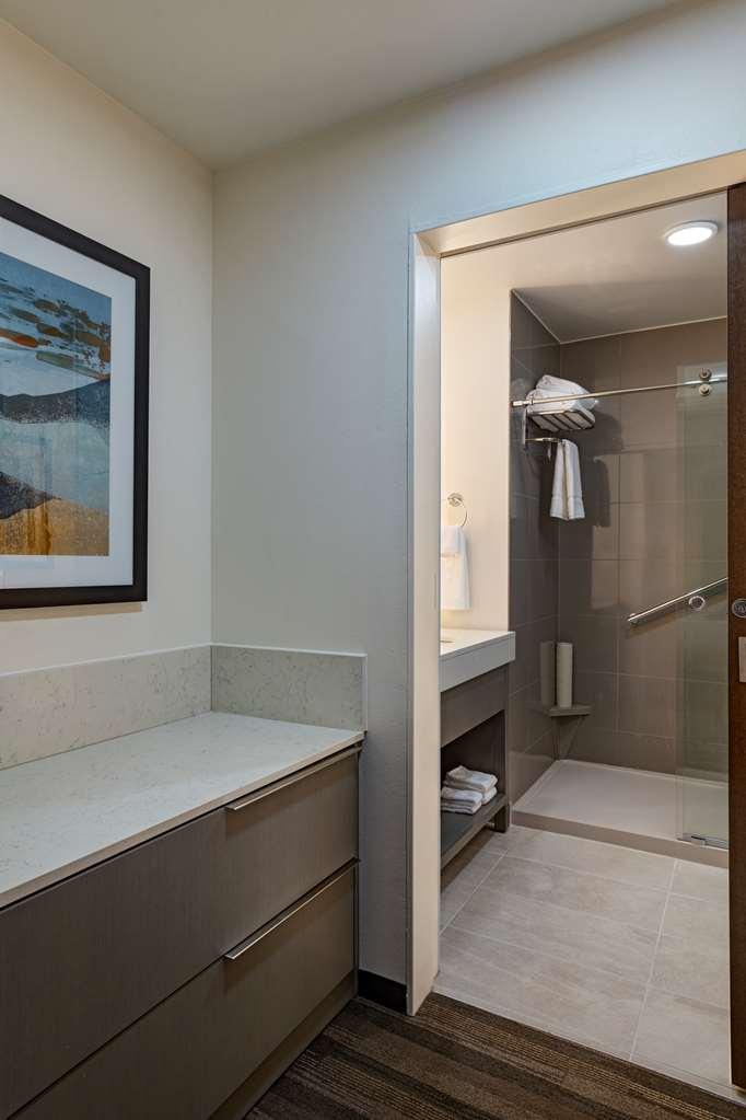 Hyatt House Carlsbad Hotel Exterior photo